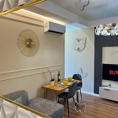 City Center Cozy Apartment ติรานา ภายนอก รูปภาพ